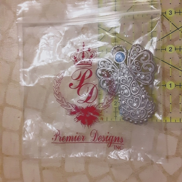 Premiere Designs Antique Silver Tone Filigree Angel Brooch w/ Light Blue Accent - Picture 2 of 4